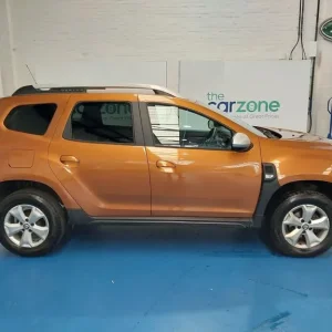 2021 Dacia Duster 1.0 TCe Comfort Euro 6 5-door hatchback petrol manual - Image 2