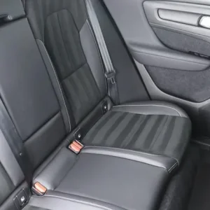 2021 Volvo XC40 T3 R-Design Manual Estate Petrol with Climate Pack and Navigation - Image 6