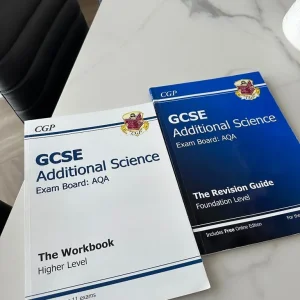 GCSE Science revision books and test books - Image 4