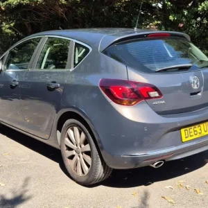 Vauxhall Astra 2.0 CDTi ecoFLEX Elite 2013 - Image 5