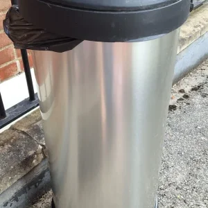 Large bin, good condition no damage