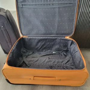4 suitcases, various sizes - Image 5