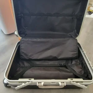 4 suitcases, various sizes - Image 8