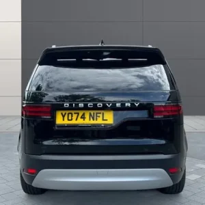 2025 Land Rover Discovery 3.0 D350 S 5dr Auto Diesel Station Wagon - Image 6