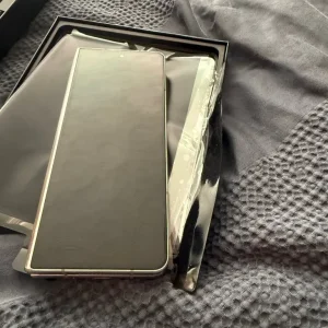 Samsung Galaxy Z Fold 4 1TB dual sim gold - Image 5