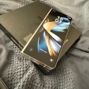 Samsung Galaxy Z Fold 4 1TB dual sim gold