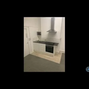 1 bedroom flat in High Street, Yeovil (1 bed)