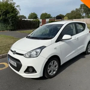 2015 Hyundai i10 1.0 SE Euro 5 5-door hatchback petrol manual - Image 3