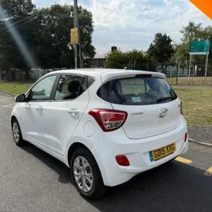 2015 Hyundai i10 1.0 SE Euro 5 5-door hatchback petrol manual - Image 4