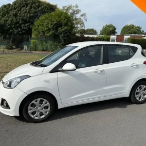 2015 Hyundai i10 1.0 SE Euro 5 5-door hatchback petrol manual - Image 8