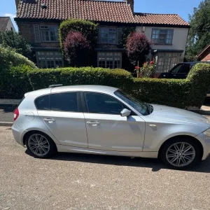 BMW 1 Series 116i M Sport 2006 5-door hatchback - Image 2