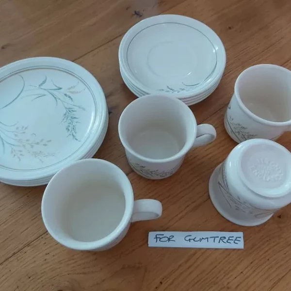 Biltons cup, saucer and sideplate set (4 of each)