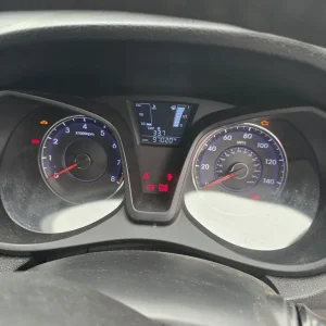 Hyundai IX20 2011 Manual MPV - Image 5