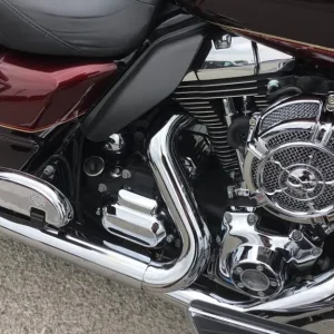 2016 Harley-Davidson FLHTCU Electra Glide Ultra Classic Vivid Black - Image 6