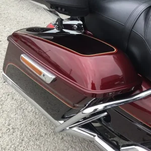 2016 Harley-Davidson FLHTCU Electra Glide Ultra Classic Vivid Black - Image 7