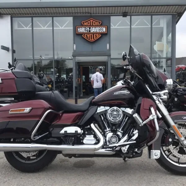 2016 Harley-Davidson FLHTCU Electra Glide Ultra Classic Vivid Black