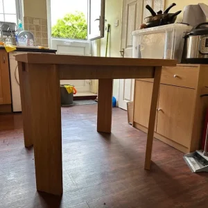 Dining Table Great condition - Image 3