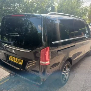 Mercedes-Benz V-Class MPV 2018, 5-door, semi-auto - Image 4