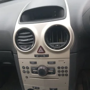 Vauxhall Corsa 2008 manual 3-door hatchback - Image 8