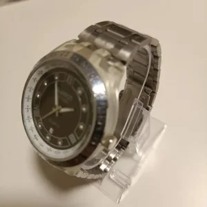 Men Swatch watch needs battery replacement - Image 4