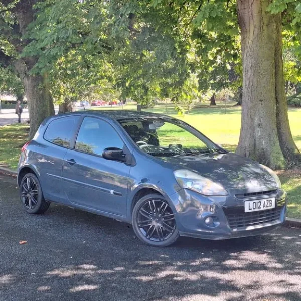 Renault Clio 1.1 3-door manual 2012