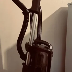 Shark vacuum cleaner - Image 3