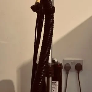 Shark vacuum cleaner - Image 4