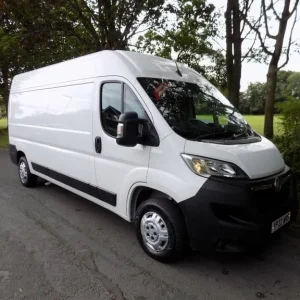 2022 Vauxhall Movano Long Wheelbase Van Diesel Manual with Air Con - Image 2