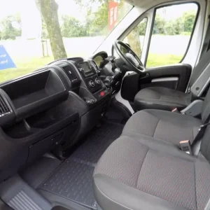 2022 Vauxhall Movano Long Wheelbase Van Diesel Manual with Air Con - Image 7