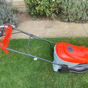 Flymo Easiglide 360v lawnmower - Image 4