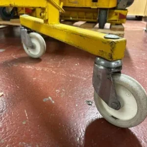 14 Industrial Retail Clothing Rails with Wheels 6ft - Image 2
