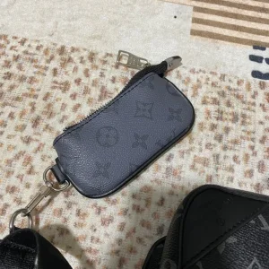 Louis Vuitton Men's Handbag - Image 3