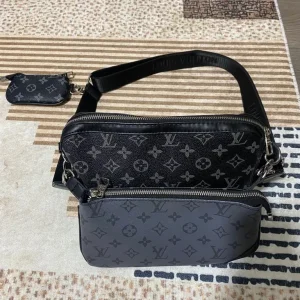 Louis Vuitton Men's Handbag