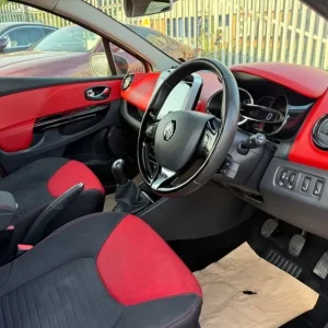 2014 Renault Clio 0.9 TCe Dynamique S MediaNav Hatchback 5dr Petrol Manual Euro 5 - Image 4