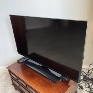Samsung LED TV - Image 2