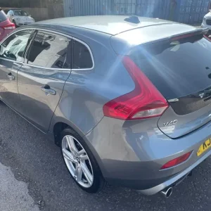 2017 Volvo V40 R-Design Pro D4 5-door Hatchback - Image 6