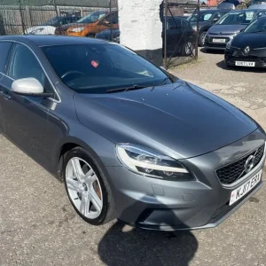 2017 Volvo V40 R-Design Pro D4 5-door Hatchback