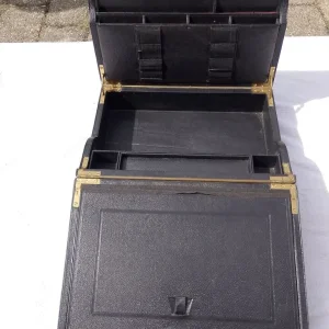 Late 19th century folding leather bound writing sloop - Image 7