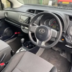 2013 Toyota Yaris 1.3 VVTi Automatic Hatchback - Image 6