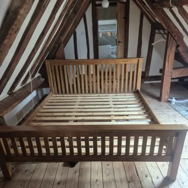 Solid rustic oak super king size bed great condition