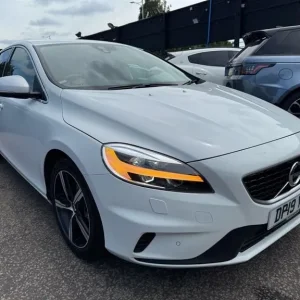 2019 Volvo V40 R-Design 1.5 T2 Auto Euro 6 5-door Hatchback