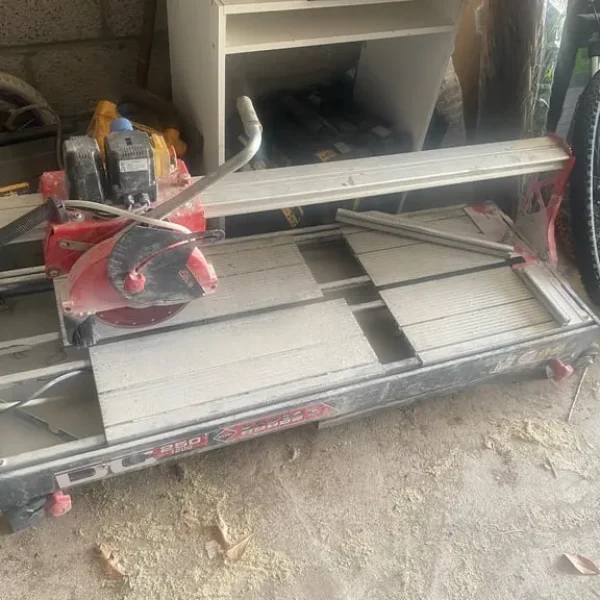 Rubi DC 250 wet saw