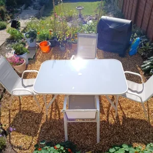 Table + 4 chairs - Image 4