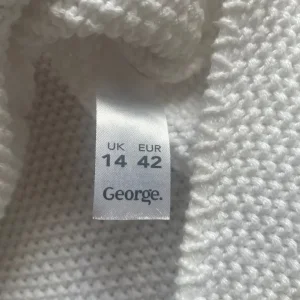 Jumper size 14 - Image 3