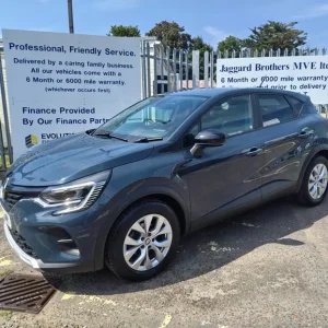 2022 Renault Captur Iconic TCE Hatchback Manual