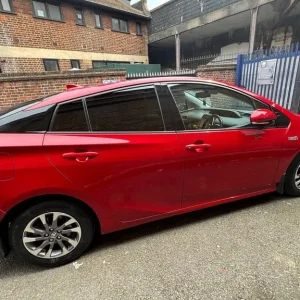 2019 Toyota Prius Hatchback - Image 3
