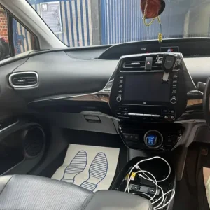 2019 Toyota Prius Hatchback - Image 8