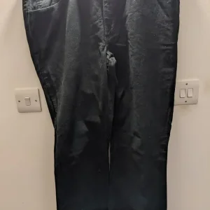 Ladies Jeans, X4 different styles, Size 18 and 16 - Image 3