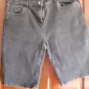 Size 18 peacocks denim shorts