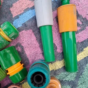 Garden hose nozzles – mix of used and a few new - Image 4